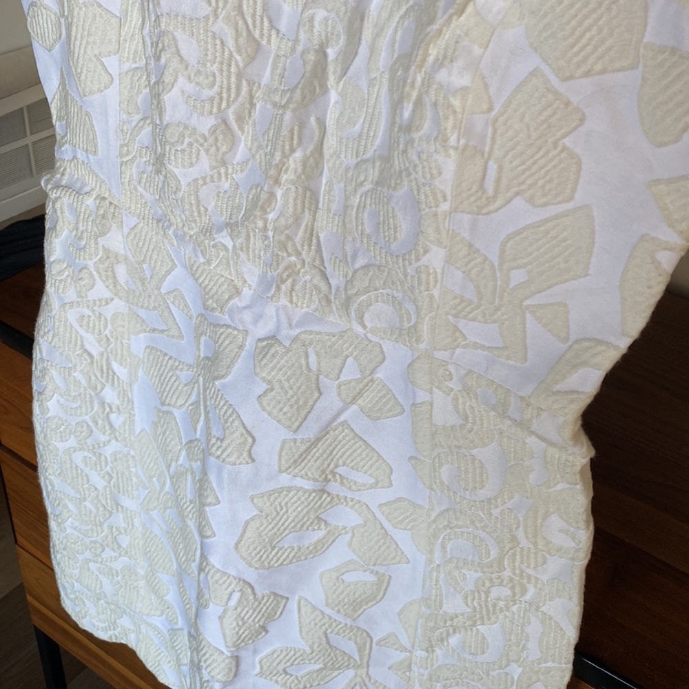 Prada Textured White Cotton Dress, Size 42 - Picture 5 of 9